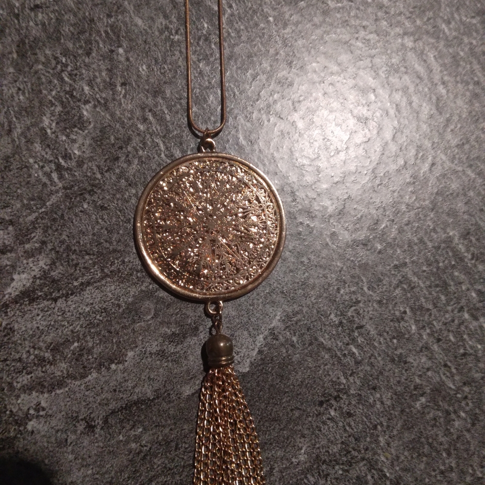 Neckless - Picture 4 of 5